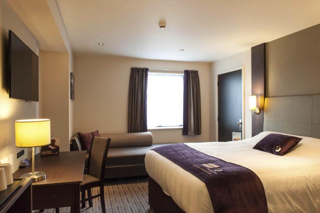 Premier Inn Southampton West Ower Exterior foto